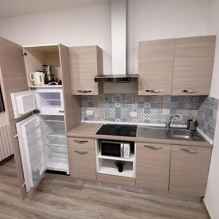 Indipendent Mini Apartment Pescara Centro Bagian luar foto