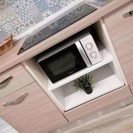 Indipendent Mini Apartment Pescara Centro Bagian luar foto