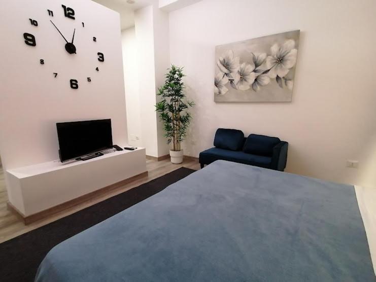 Indipendent Mini Apartment Pescara Centro Bagian luar foto